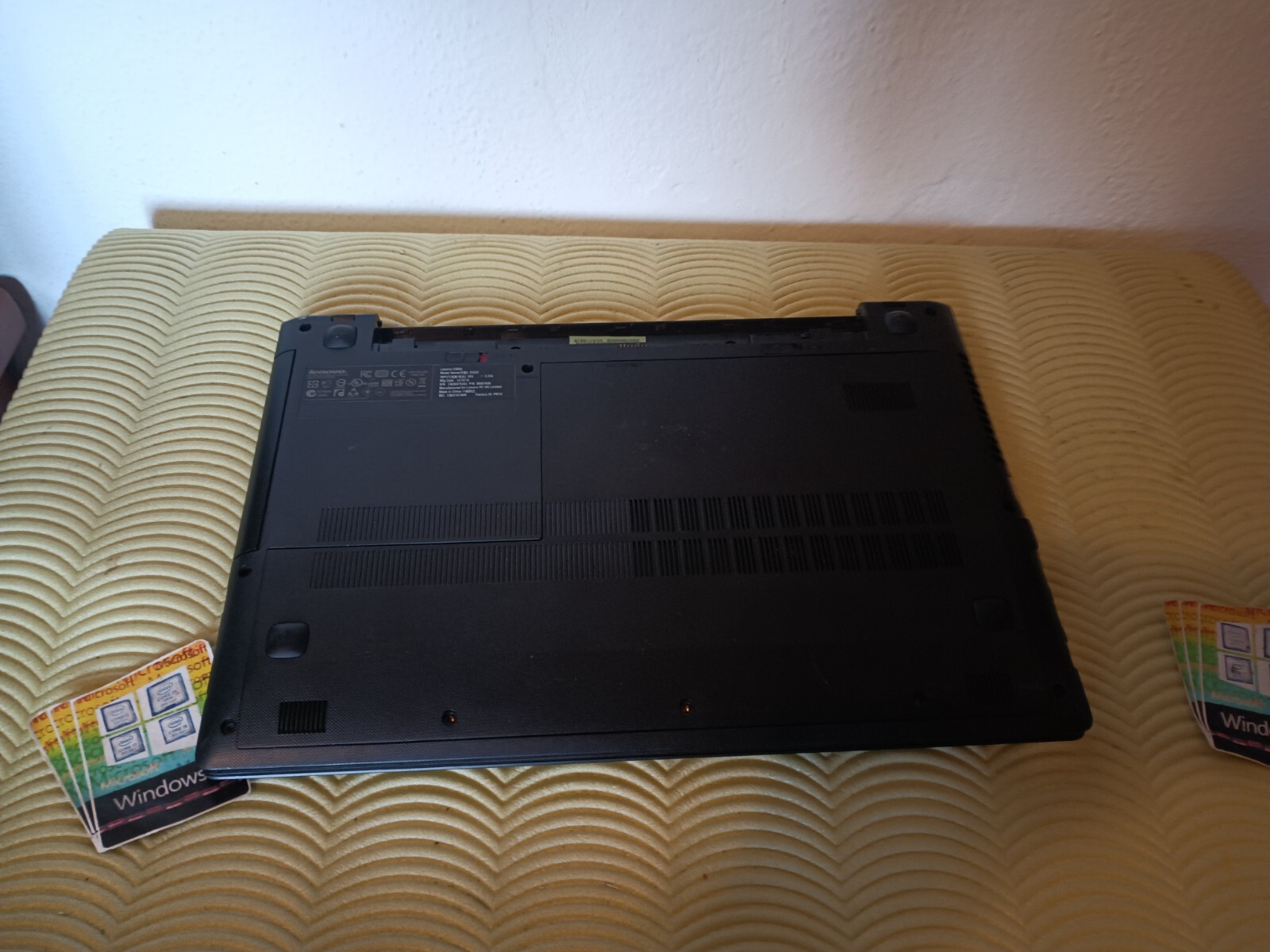 LENOVO G500S 15.6″ 128GB NVME 8GB INTEL PENTIUM-2020M WINDOWS 11