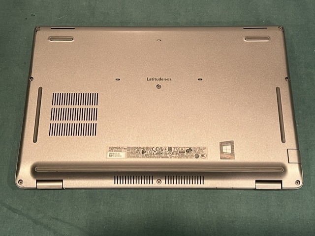 Dell Latitude 5421 (i5-11500H, 16GB, 256GB SSD, WIN 11P Bat health=good & P/S)