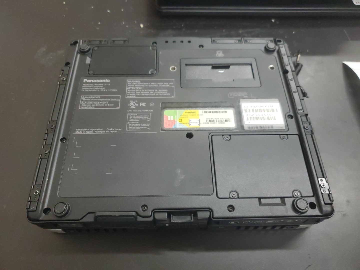 Panasonic Toughbook CF-19, i5-3610ME @ 2.7GHz, 8GB RAM, NO HD/caddy 8500 Hours