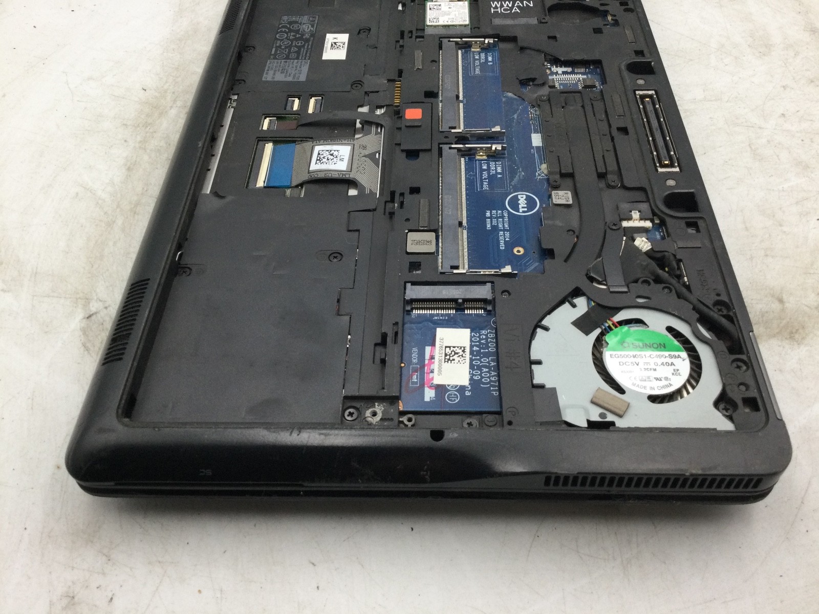 DELL LATITUDE E7250 – BOOTS TO BIOS – INTEL I5 5300 – NO RAM – READ DESC -BB