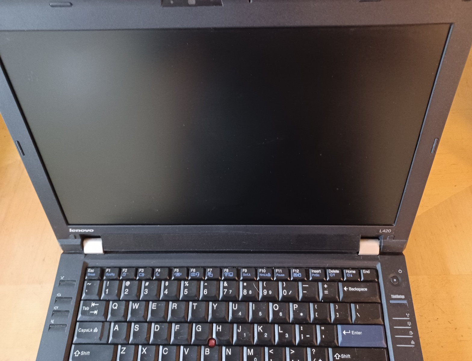 Lenovo ThinkPad L420 Core i5 2.50GHz 4GB RAM 320 HDD. AC Adapter Inc