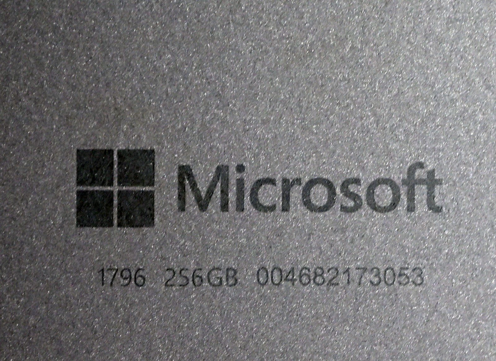 Microsoft Surface Pro 1796 i5-7300 2.6GHz 8GB RAM 256GB SSD Windows 10