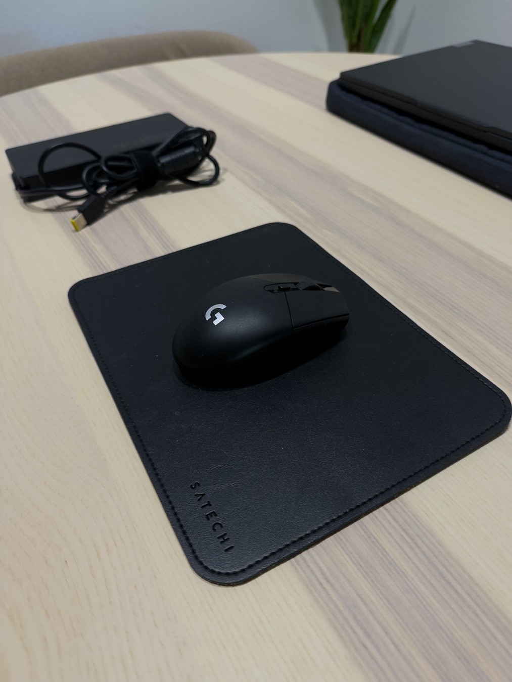Lenovo Legion Pro 7 16IRX8H i9-13900HX RTX 4080 16GB 1TB SSD 240Hz + G305 Mouse