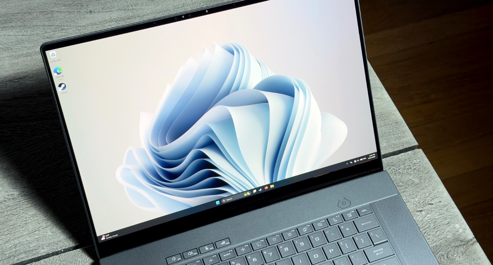 ASUS ROG Zephyrus G16 Laptop | RTX 4070 | 2TB SSD | OLED Screen | 16GB RAM