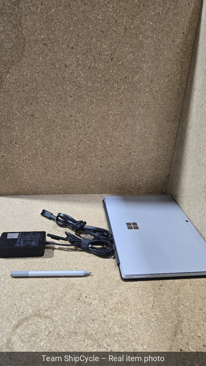 U49558 Microsoft Surface Pro LTE 123 26 GHz i57300U 8GB RAM 256GB Acces G2U