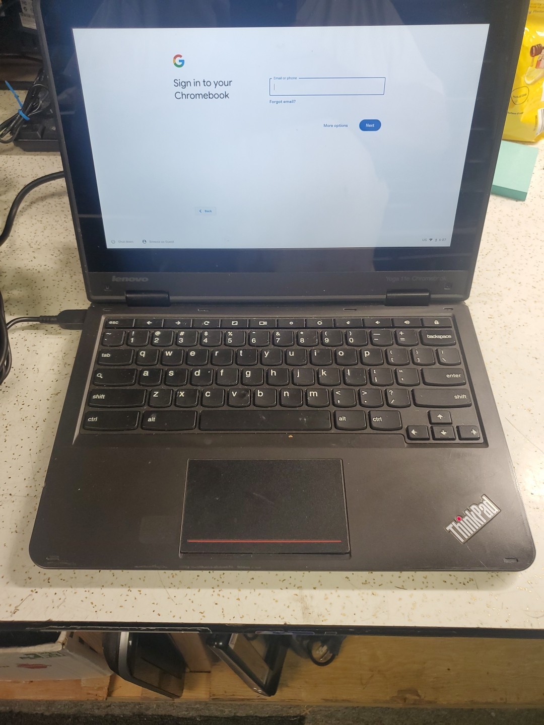 Lenovo ThinkPad Yoga 11e Chromebook Touchscreen Tablet mode Celeron 1.83GHz HDMI