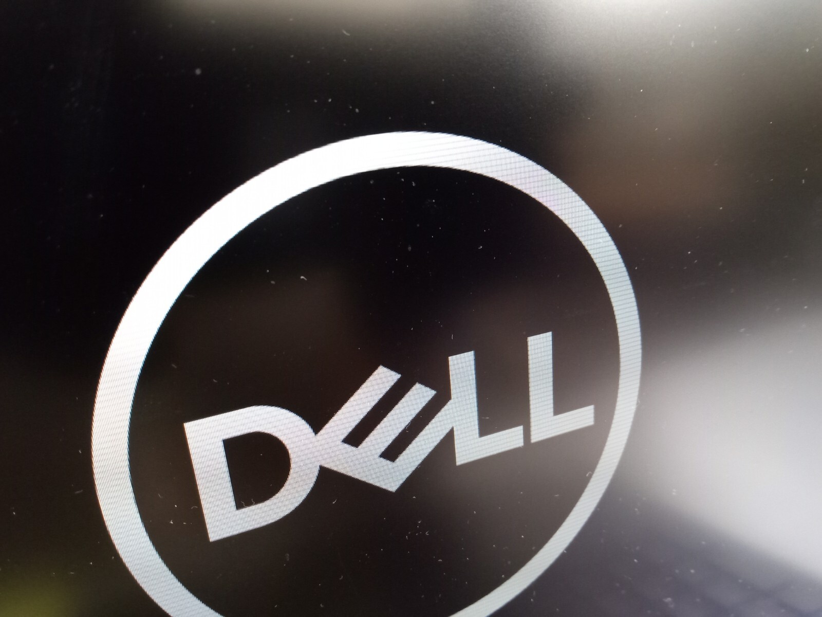 Dell Precision 3541 15″ Laptop Intel i7-9850H 16GB 128GB SSD W11 P620 -READ -RR