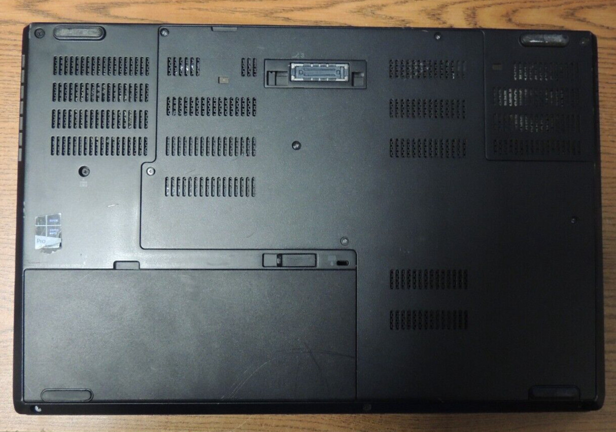 Lenovo ThinkPad P50 Laptop / intel i7 6820HQ, FOR PARTS OR NOT WORKIING