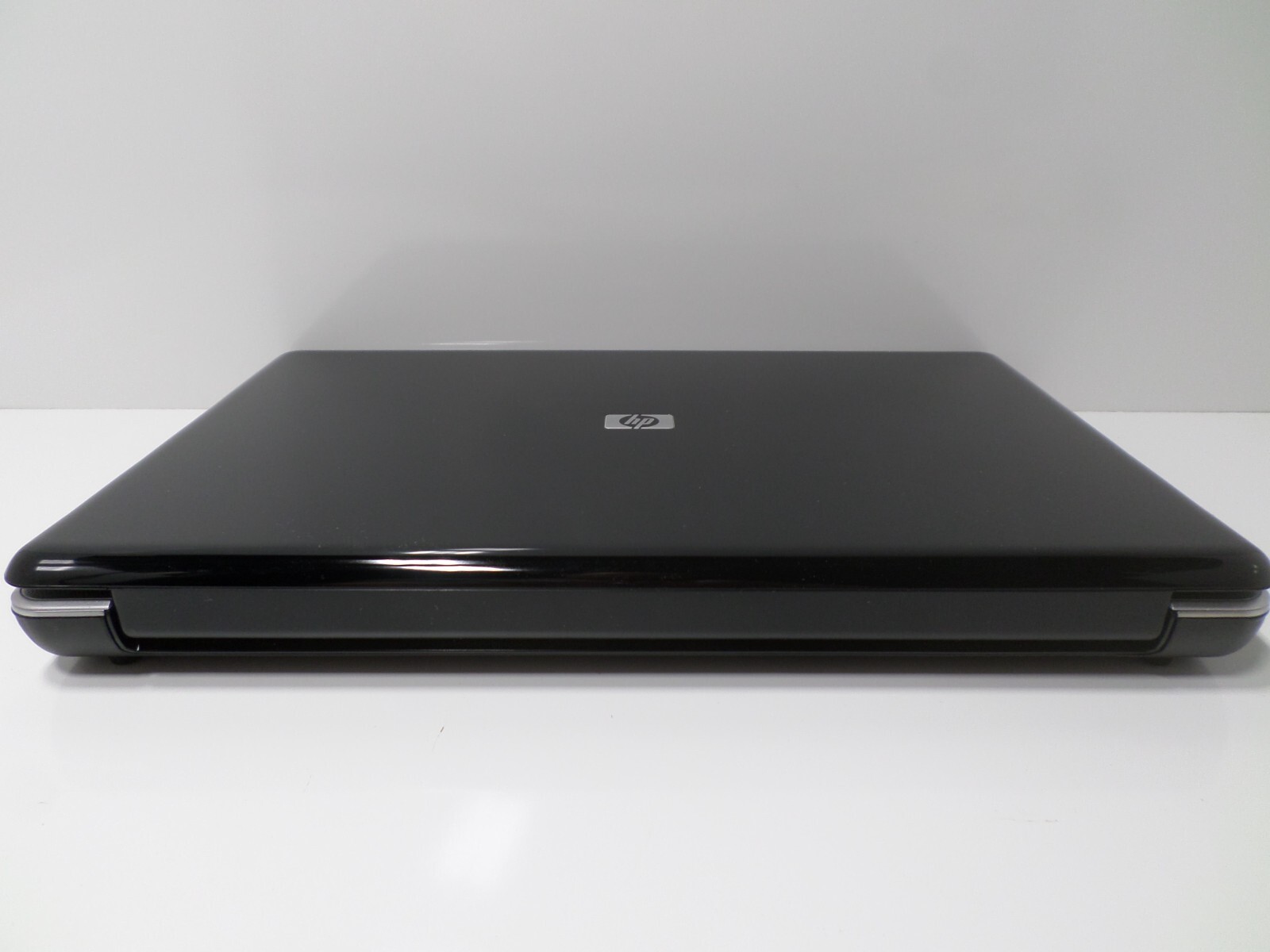 HP G60 16″ Laptop AMD Turion Dual Core RM70 @2.0Ghz, 3GB, 320GB