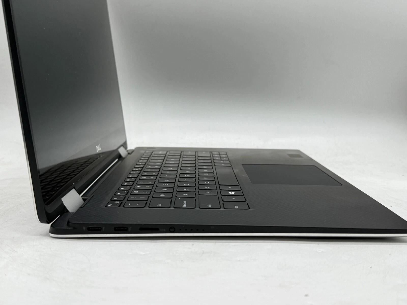 Dell Precision 5530 2-in-1 15.6″ Touch i7-8706G 16GB RAM 512GB SSD Win 11 Pro