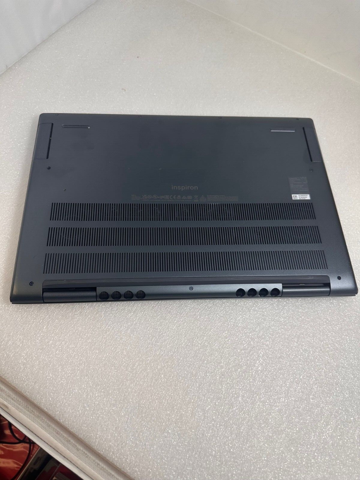 Dell Inspiron 16 7610 16″ Intel I7-11800H 1TB SSD 16GB 3072 x 1920