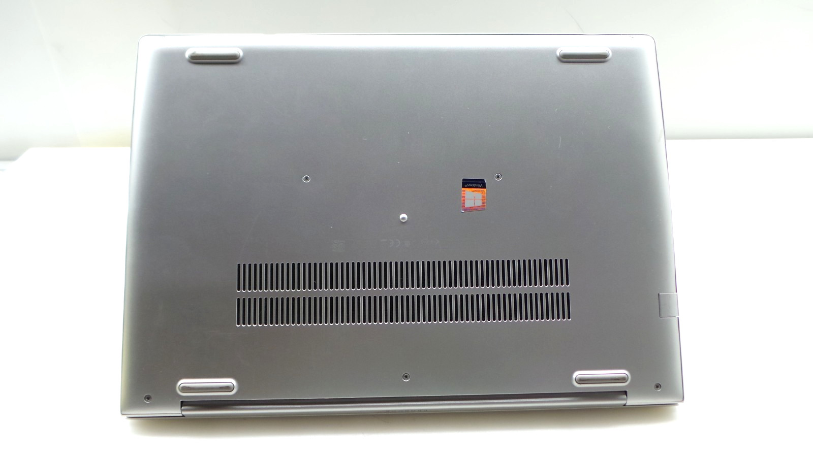 HP ProBook 450 G7 | 15.6″ | i5-10210U 1.60GHz | 8GB DDR4 256GB NVMe | WIN 11 PRO