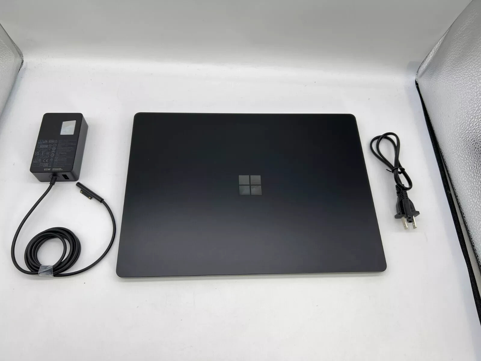 Microsoft Surface Laptop 3 i5 -1035G7 8GB 256GB Win 11 Office 2021
