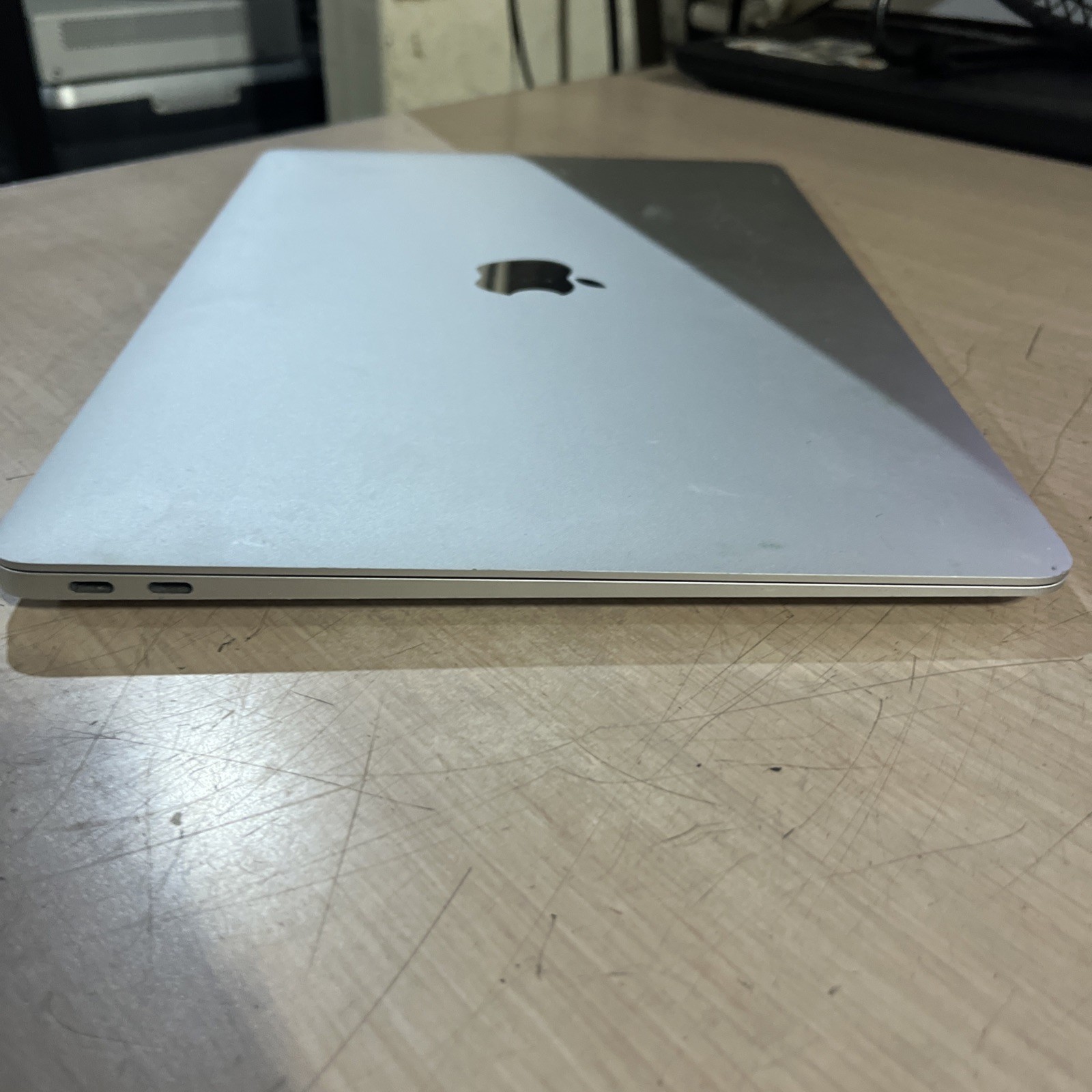 APPLE MACBOOK AIR 13″ SCISSOR, 2020 CORE I3-1000NG4 1.1GHZ 8GB RAM 256SSD ,