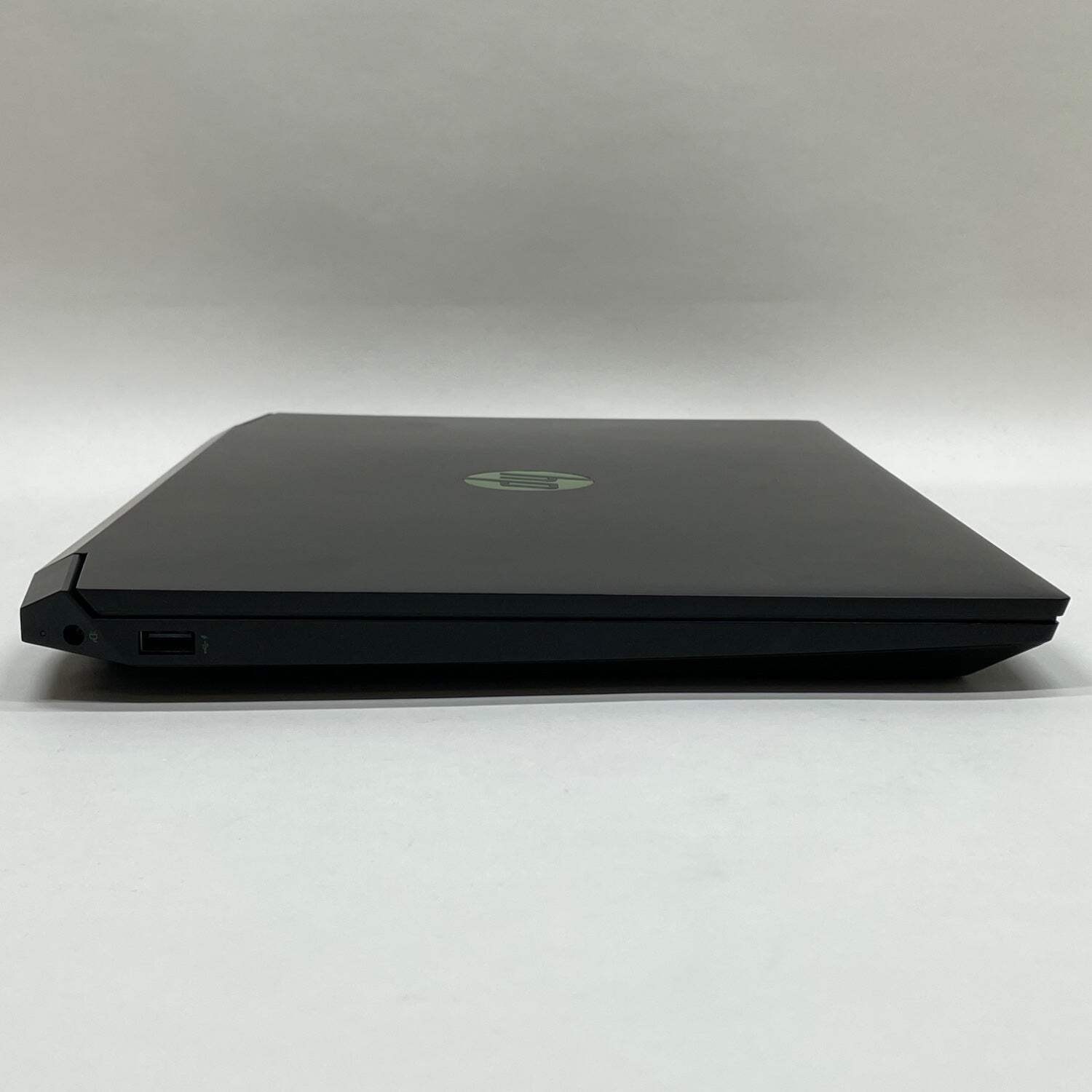 HP Pavilion 15-EC0XXX 15.6″ Ryzen 5 3550H 2.1GHz 6GB RAM 256GB SSD