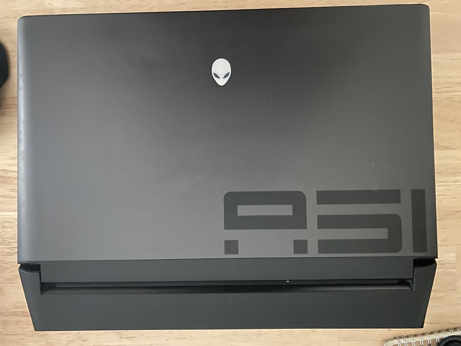 2020 Alienware Area-51m I7-9700k 16gb 1tb 128gb SSD 17.3 FHD RTX 2070