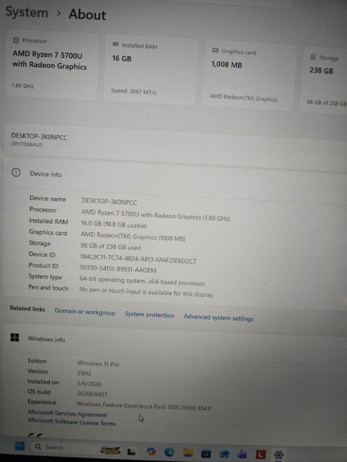 HP Pavilion 15.6″ Ryzen 7 5700U, 16GB RAM, 512GB Nvm2****Mint