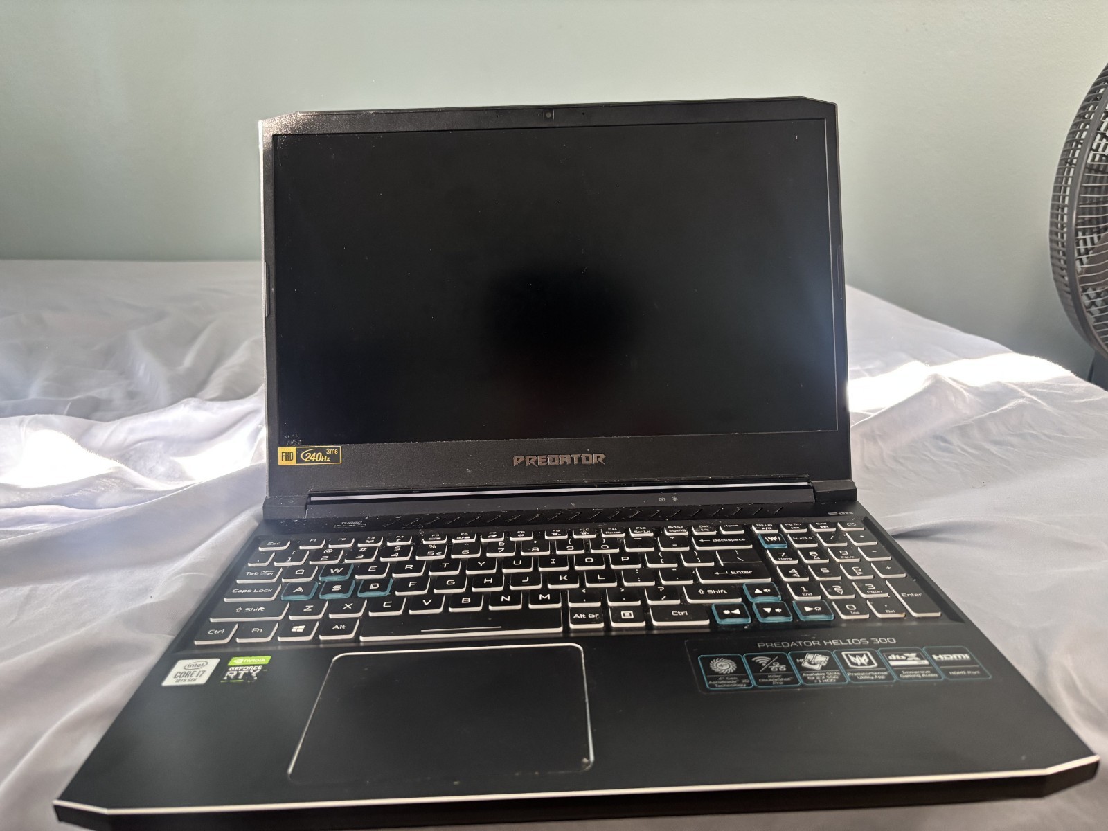 Acer Predator Triton 500 PT515-52-73L3 15.6″ (512GB SSD, Intel Core i7 10th…
