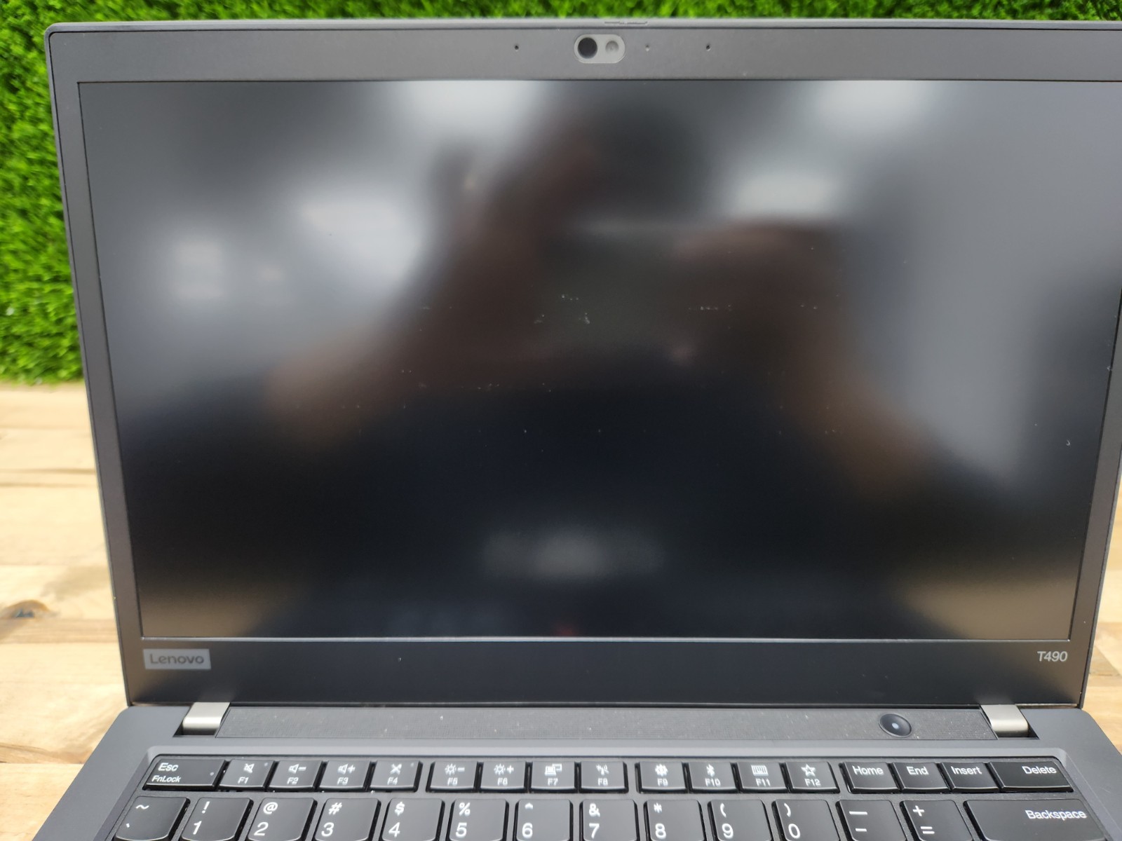 Lenovo ThinkPad T490 14″ FHD i5-8365U 1.6GHz 16GB 256GB SSD Windows 11 Pro ~