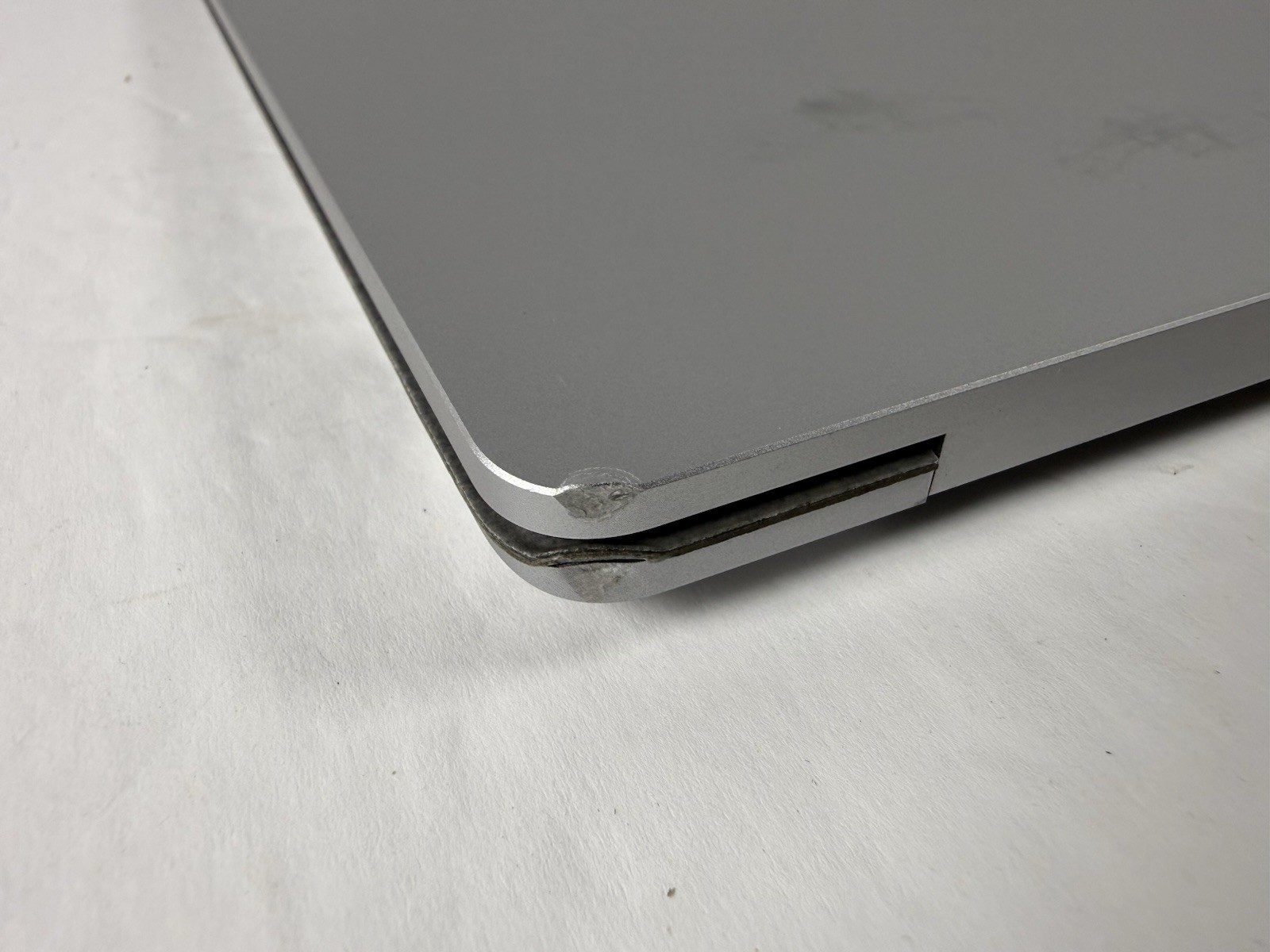 Microsoft Surface Laptop 5 13.5” 1950 Intel Core i7-1265U 16GB RAM 512GB NVME