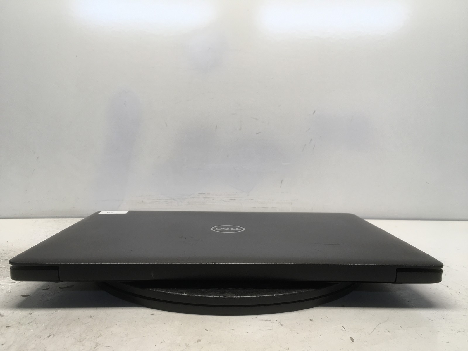 Dell Latitude 3590 Intel i3-7020U 2.3GHz 8 GB NO HDD No Batt