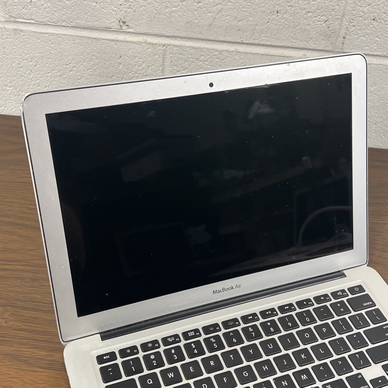 APPLE MACBOOK AIR A1466 128GB 8GB i5 1.3 GHz HD GRAPHICS 5000 ⚠️ READ