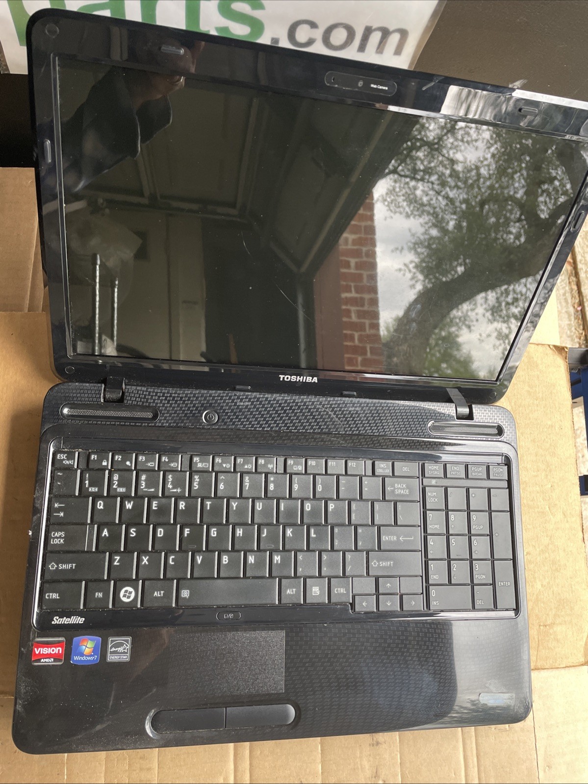 Toshiba Satellite L655D-S5050 AMD Laptop 3GB RAM No HDD *FOR PARTS* READ*