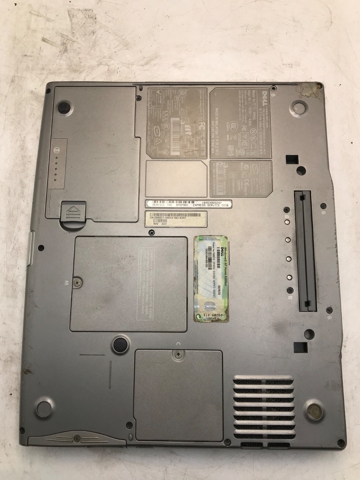Dell Inspiron 600M Intel Celeron ATI Radeon 9000 15″ 512 MB -CGRADE -MZ