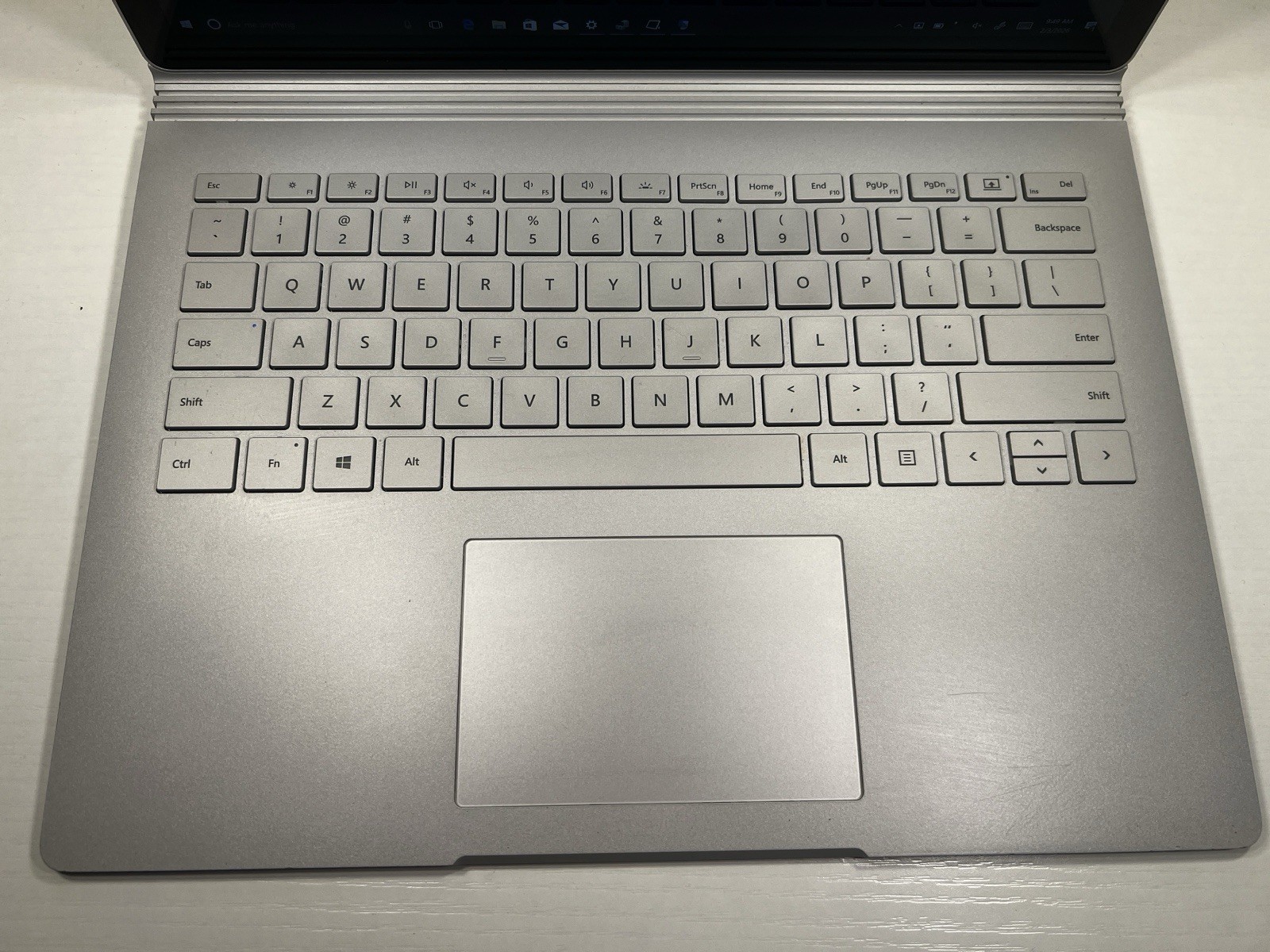 Microsoft Surface Book 2 13.5″ (256 GB, Intel Core i7 8th Gen., 2.6GHz, 8GB)…