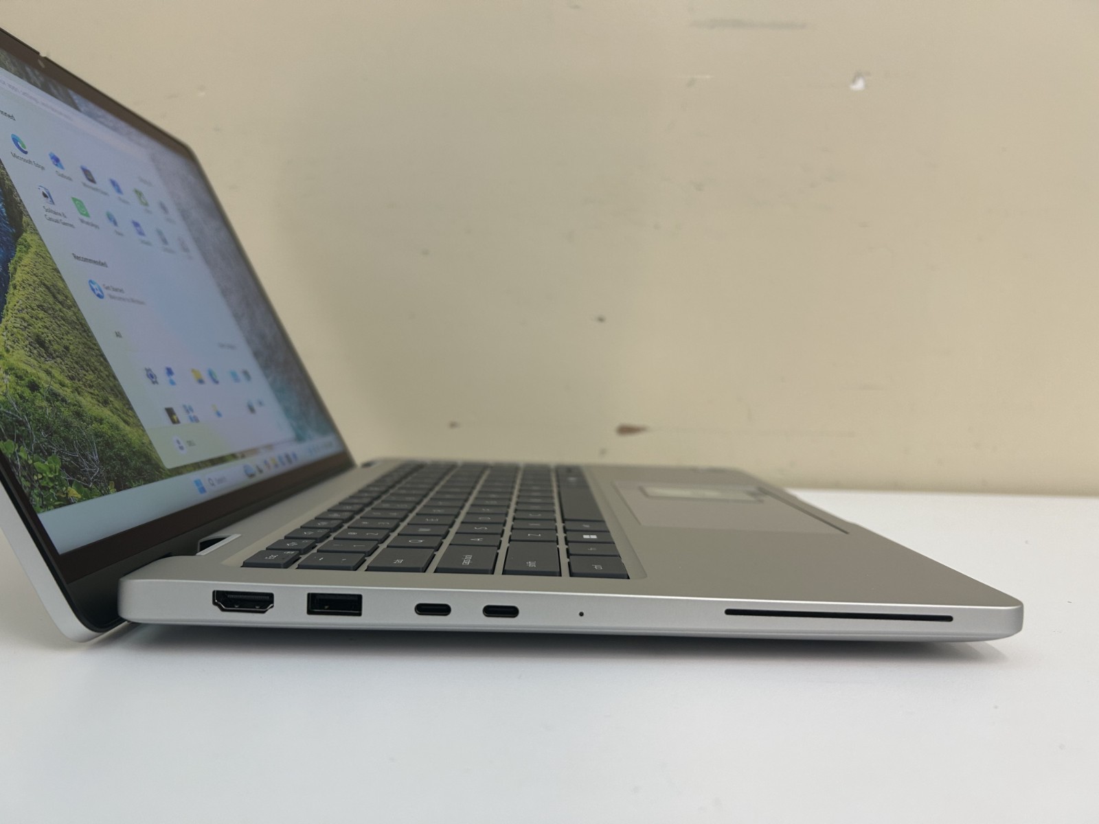 LAPTOP DELL Pro 14 Plus 2-in-1 PB14250 Touchscreen Ultra 5 235U 32GB RAM 512GB