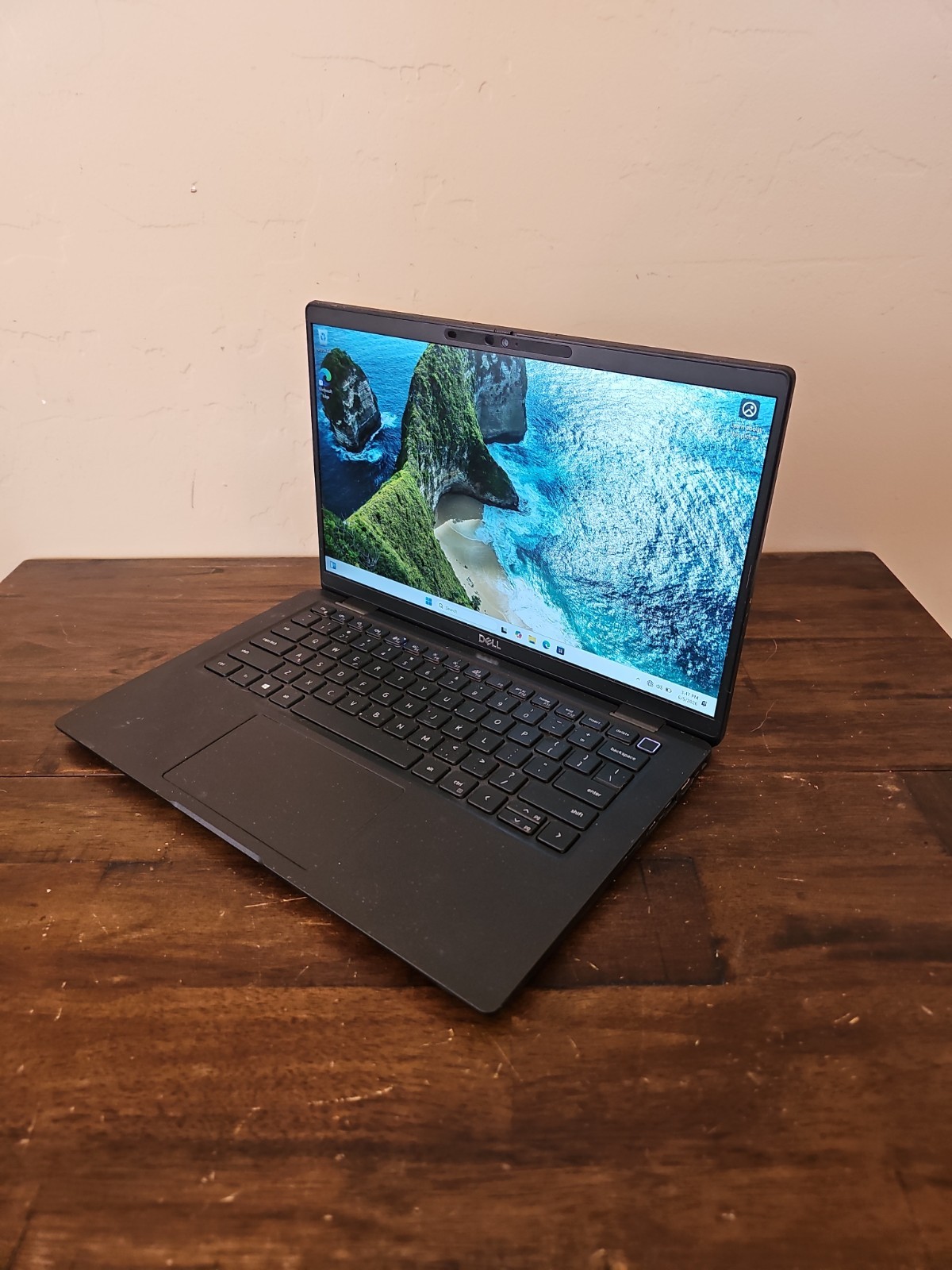 Dell Latitude 7420 14″ (256GB SSD, Intel Core i7 11th Gen., 3.00 GHz, 16GB)…