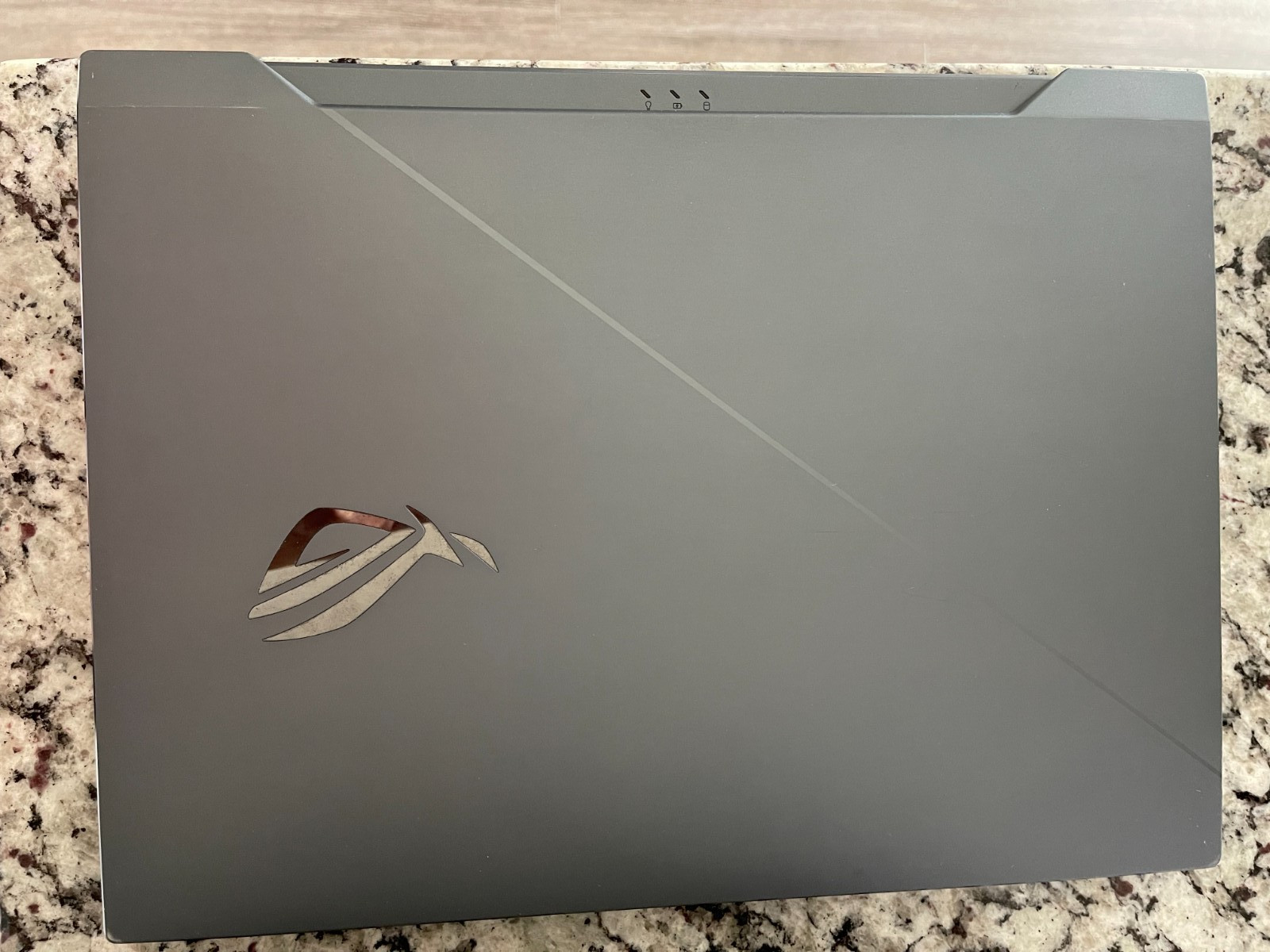 ASUS ROG Zephyrus Duo 15 GX550 NVIDIA RTX 2080 Super Max-Q 32GB RAM Thunderbolt