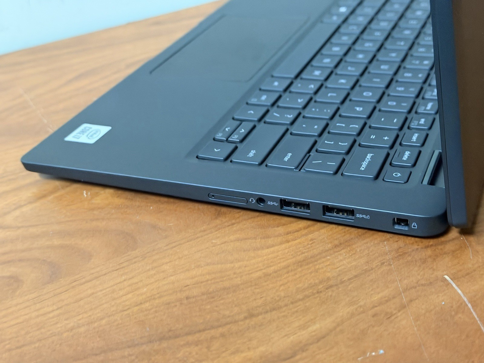 Touch Screen Dell Latitude 7410 14″ i7-10610U 1.80GHz 16 GB RAM 256Gb SSD