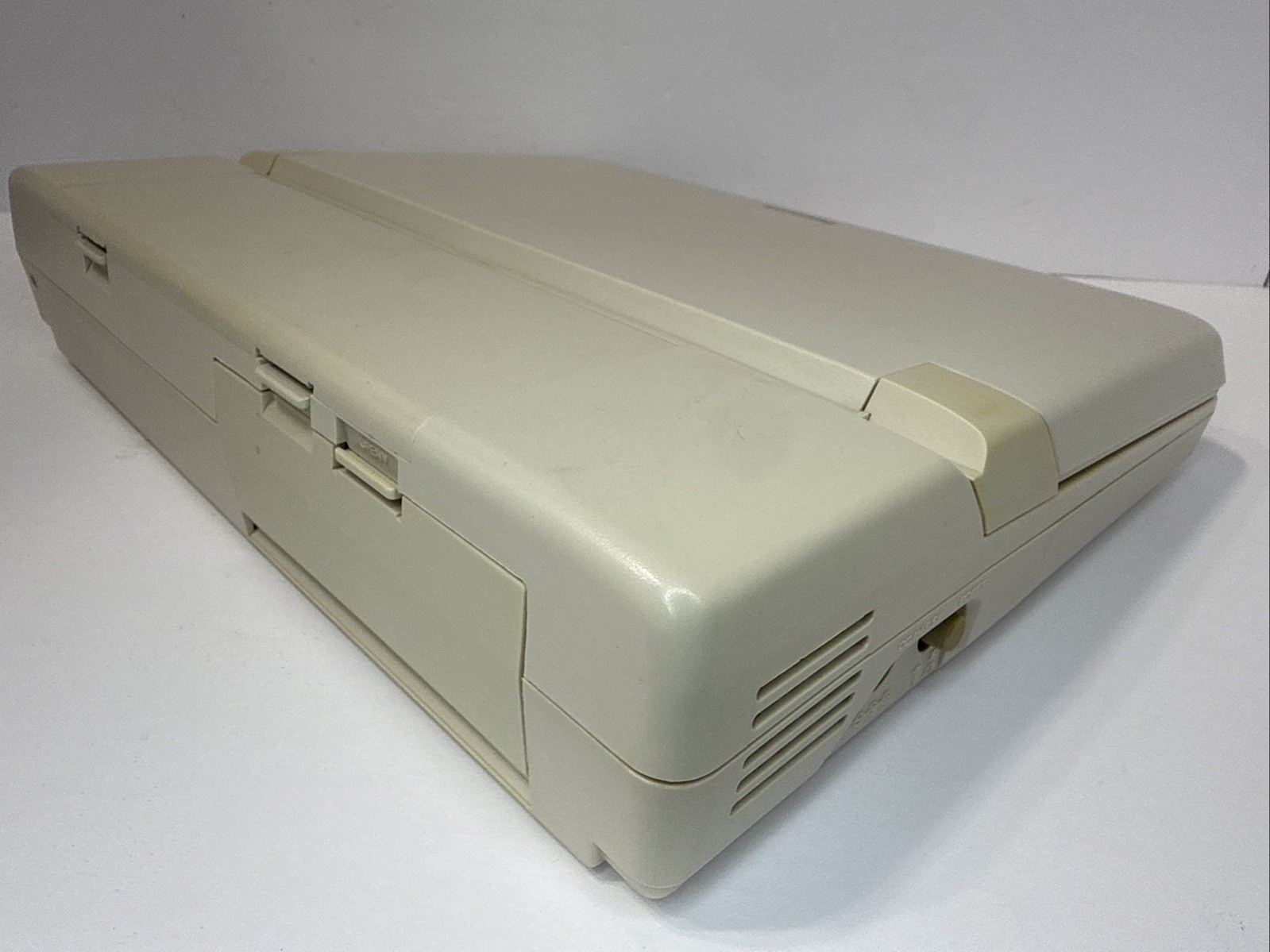 1989 Panasonic Business Partner CF-150 B Portable Computer Powers On Untested