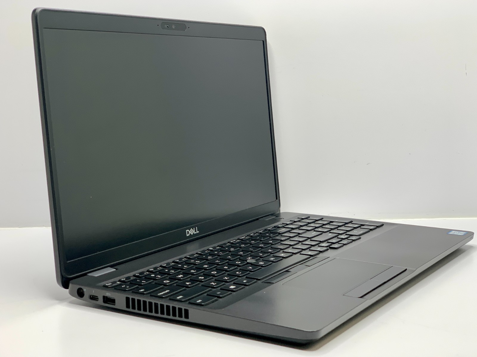 Dell Latitude 5500 | i7-8665U | 16GB RAM | 256GB NVMe | LINUX | READ
