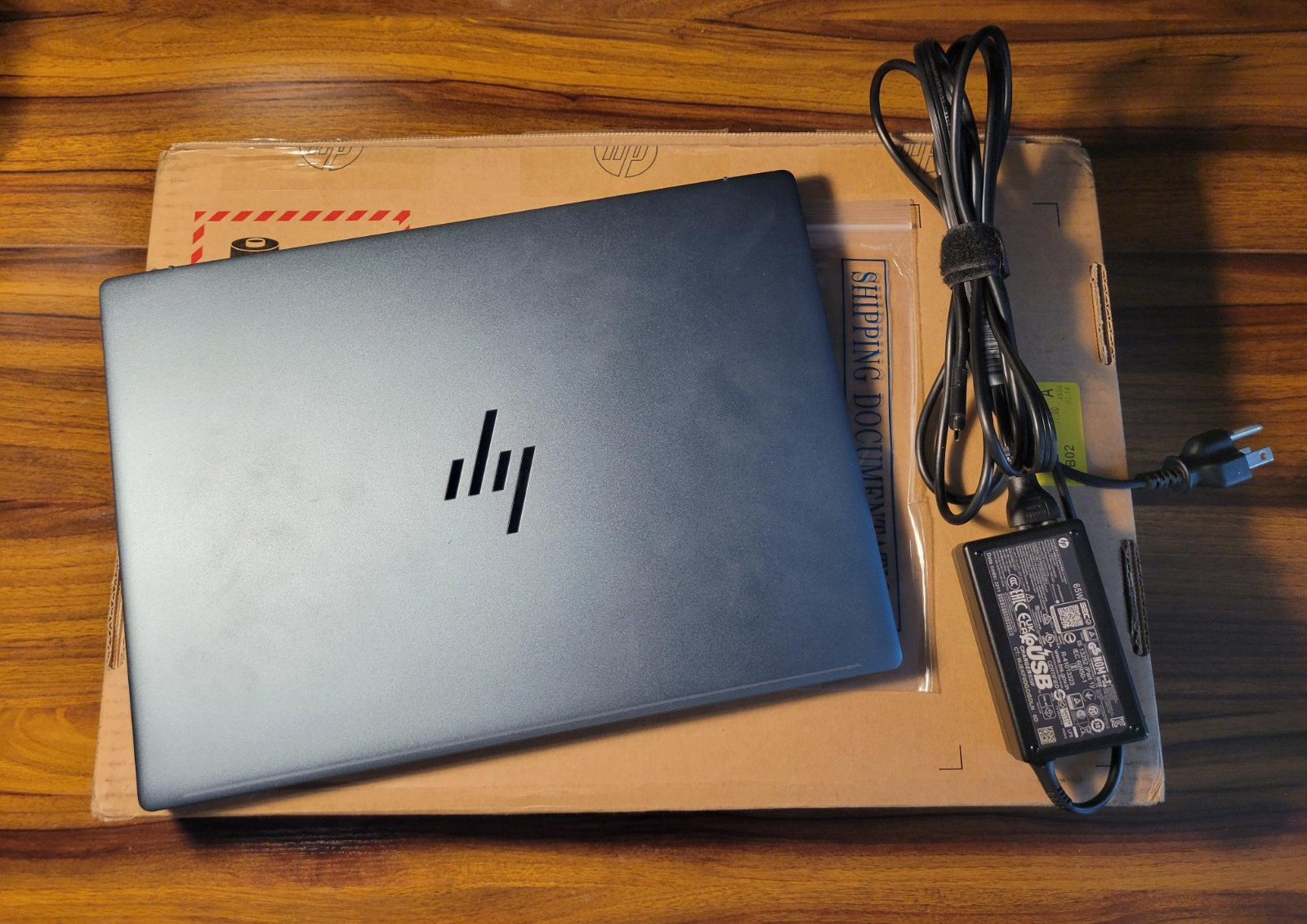 HP Pavilion Plus 14 Ryzen 5 7540u 16GB RAM 512gb NVME – Excellent Condition