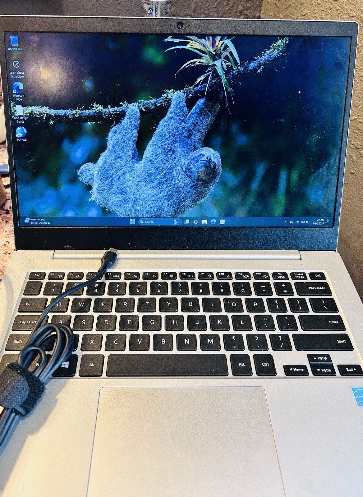 Samsung Model NP340XLA laptop with charger factory reset windows 11 home
