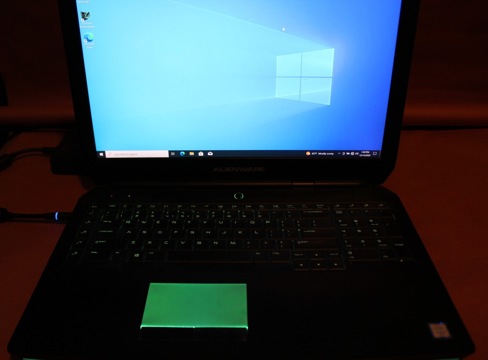 Alienware 17 R3 i7-6th Gen – 32GB – 1.5TB NVMe SSD – UHD – GTX 980M Win 10 Pro