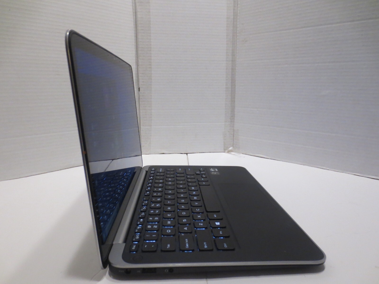 DELL XPS 13 L321X CORE i5-2467M@1.6GHz 4GB RAM 256SSD WINDOWS 10