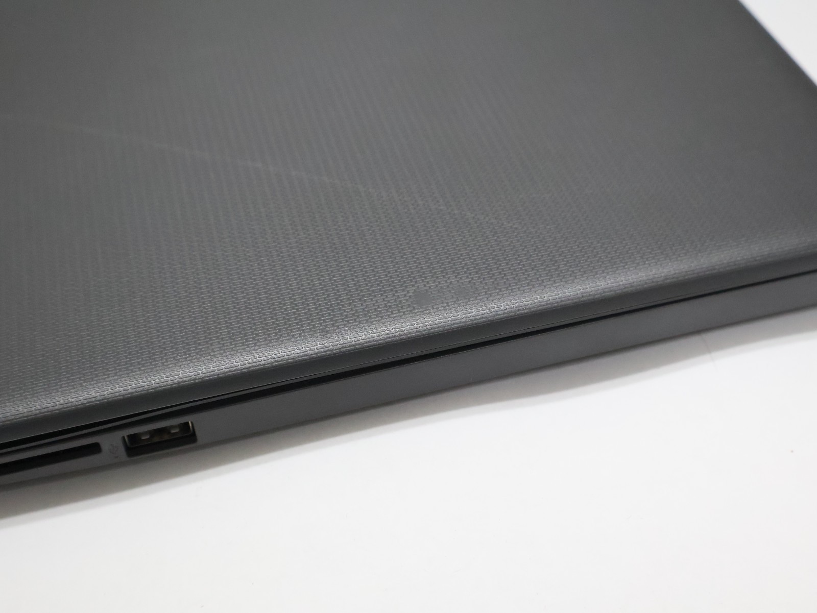 HP Notebook 255 G7 AMD A4-9125 Radeon R3 2.30GHz 4GB RAM 120GB NO BATTERY