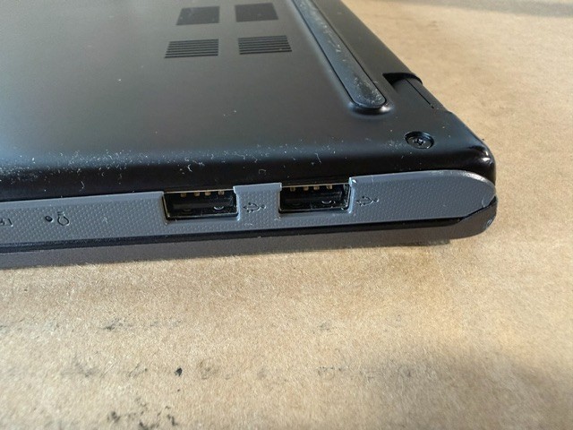 ASUS VivoBook F512D Ryzen 3 3250U 256GB SSD 20GB RAM (No Charger Included)