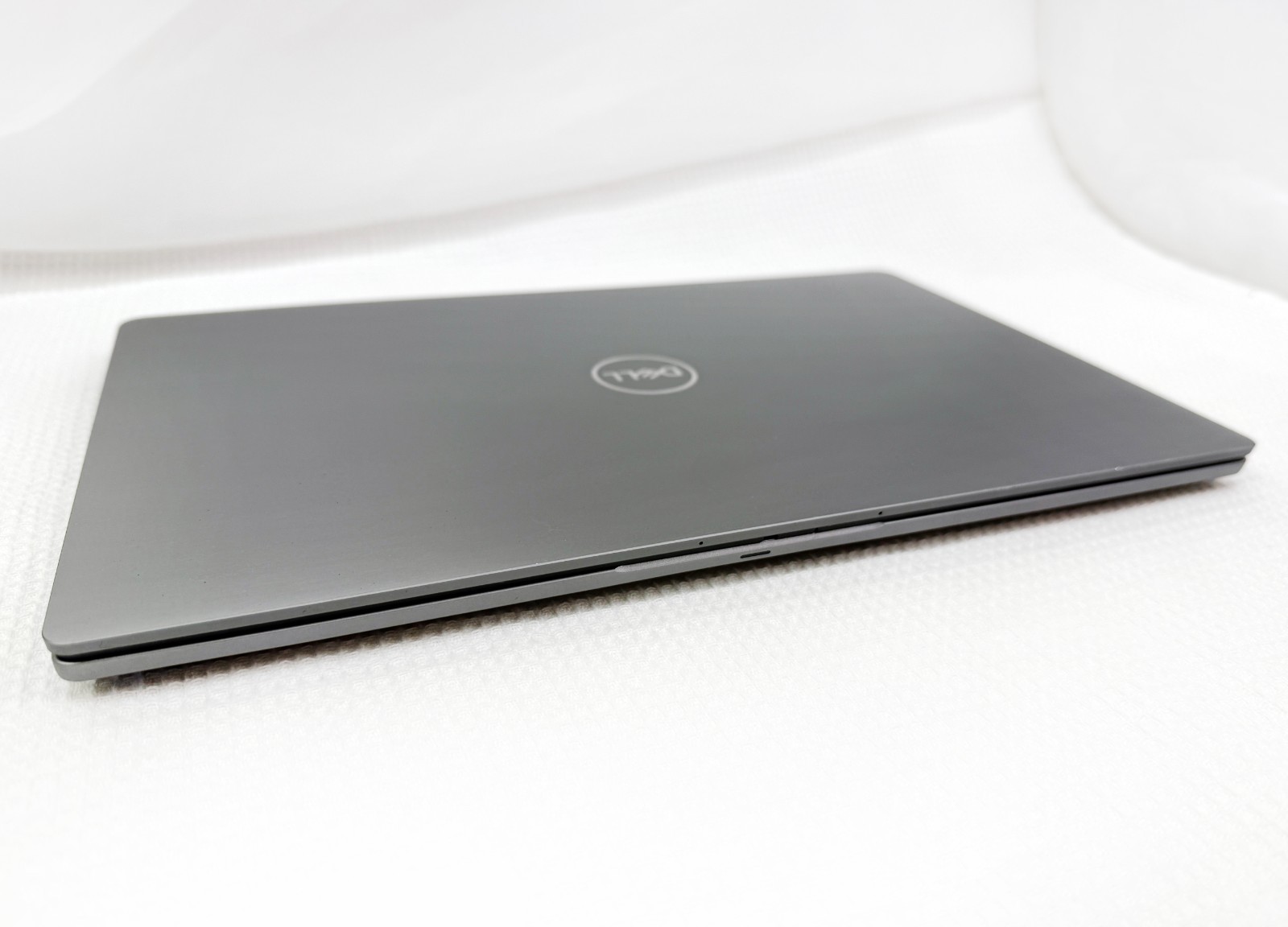 Dell Latitude 7410 14″ 2-in-1, i5-10th Gen, 16GB, 256GB NVME SSD, Excellent BATT
