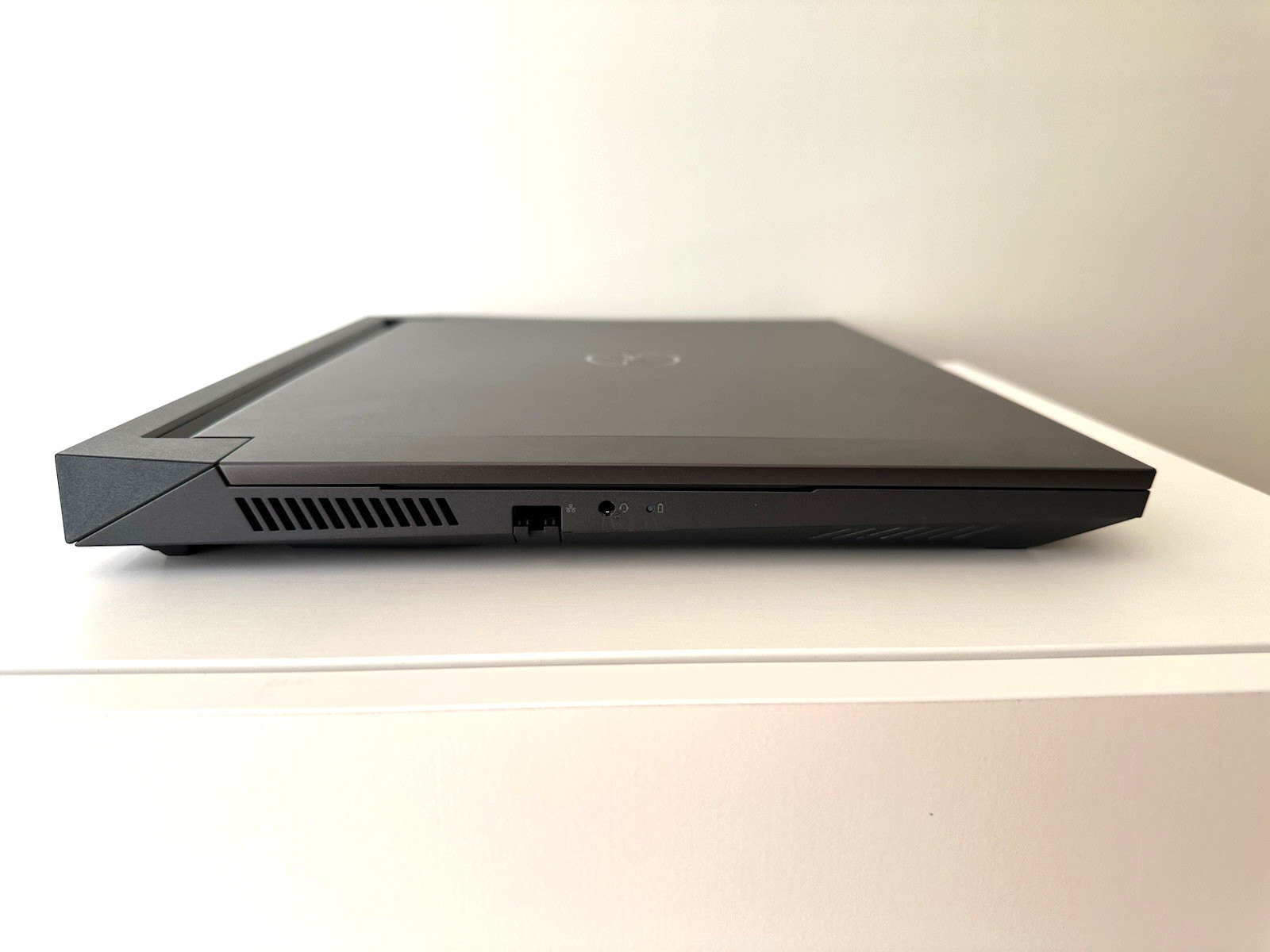 Dell G16 7630 16″ NEAR-MINT QHD+ 240Hz i7-13650HX RTX 4060 32GB 1TB SSD