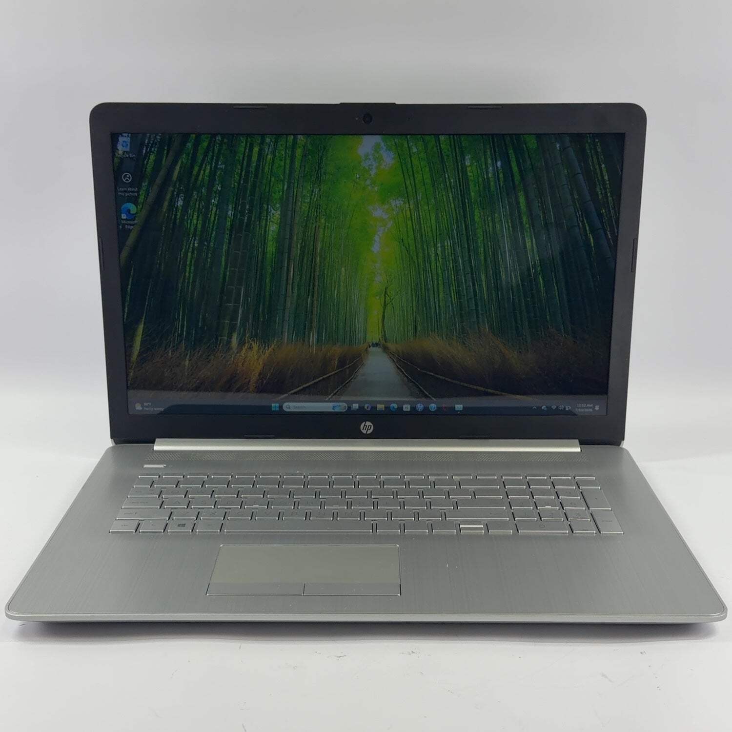 HP 17-by3613DX i3-1115G4 8GB RAM 250GB SSD Laptop