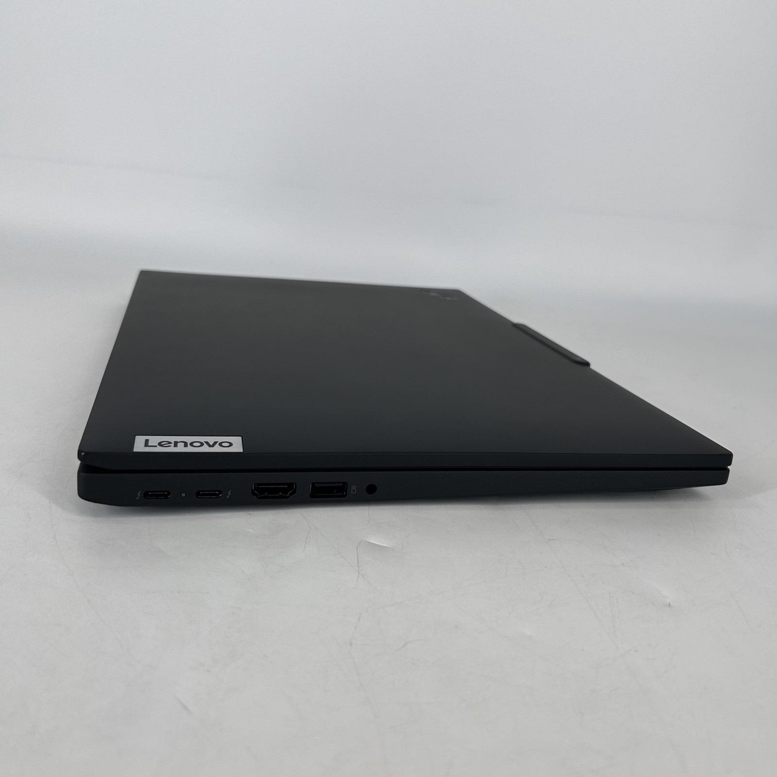 Lenovo ThinkPad T16 Gen 4 FHD+ 2.0 GHz Ryzen AI 7 PRO 350 32GB 1TB SSD Very Good