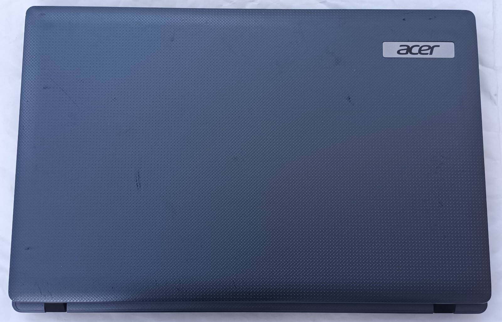 Acer Aspire 5250 Laptop Notebook 15.6″ 4GB 240GB SSD Windows 10 & Extra Casing
