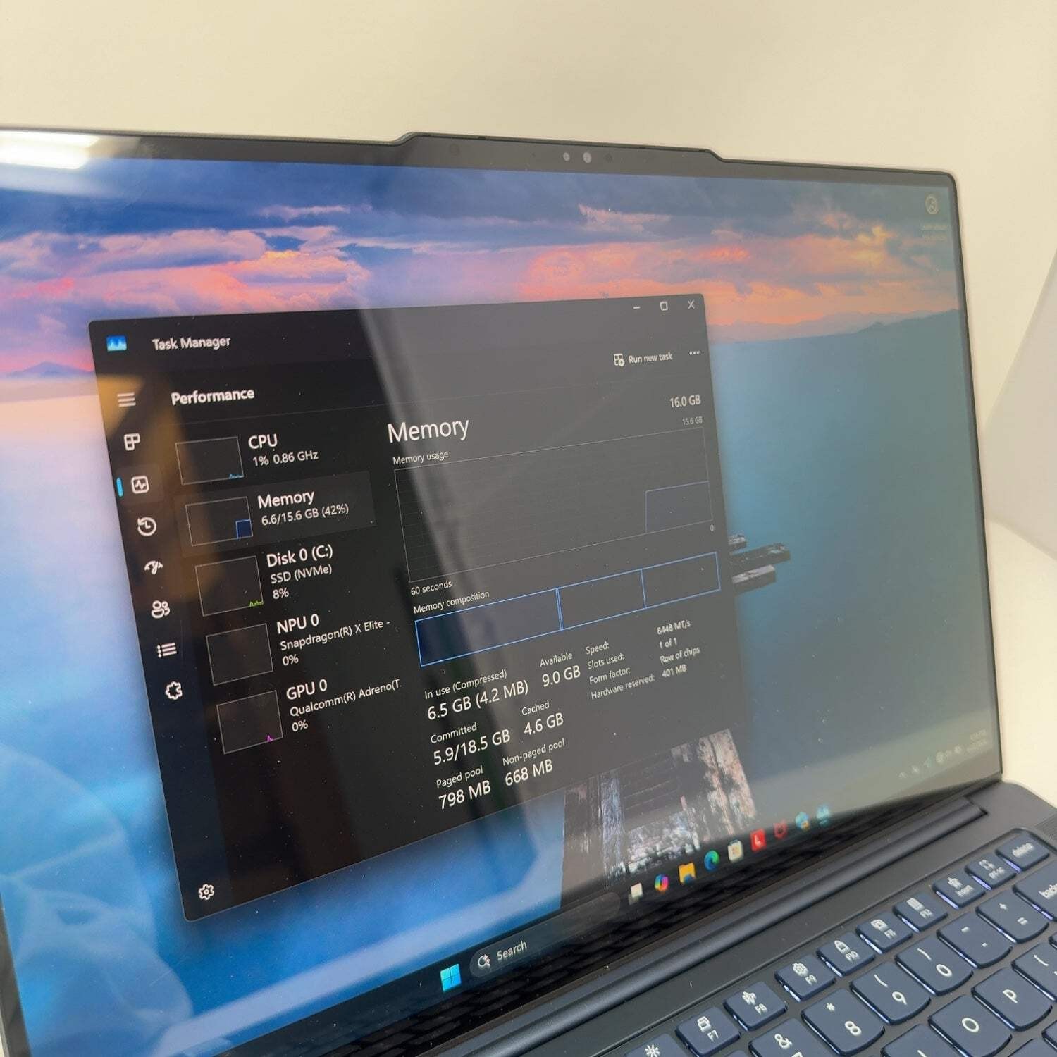 Lenovo Yoga 7 14″ Snapdragon X Eilte 3.4GHz 16GB RAM 512GB SSD