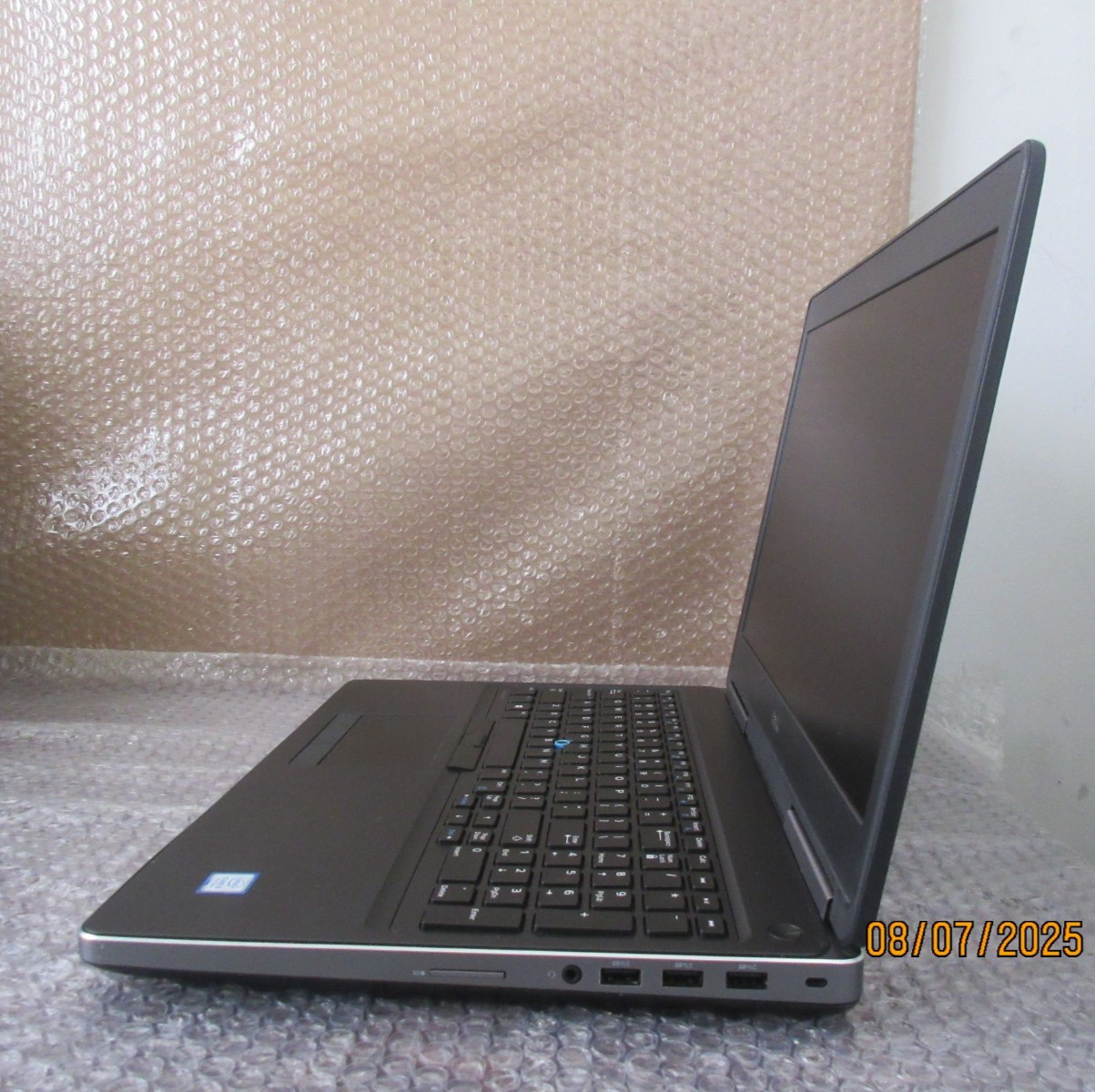 Dell Precision 7520 8GB RAM, i5 -7300HQ, 2.50GHz, 256GB SSD With Windows 10 Pro