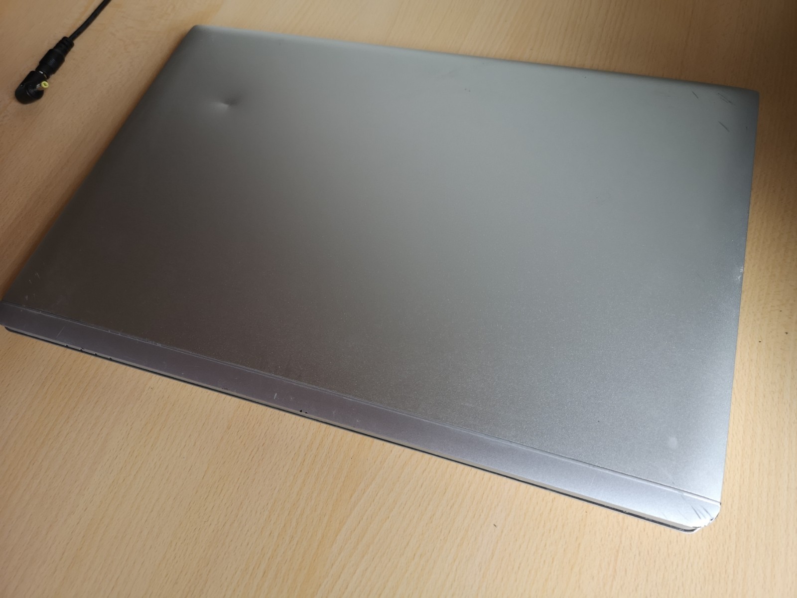 CLEVO N13 N140ZU | i5-8265U | 16GB | 500GB SSD | 2TB HDD | UHD GRAPHICS | WIN11