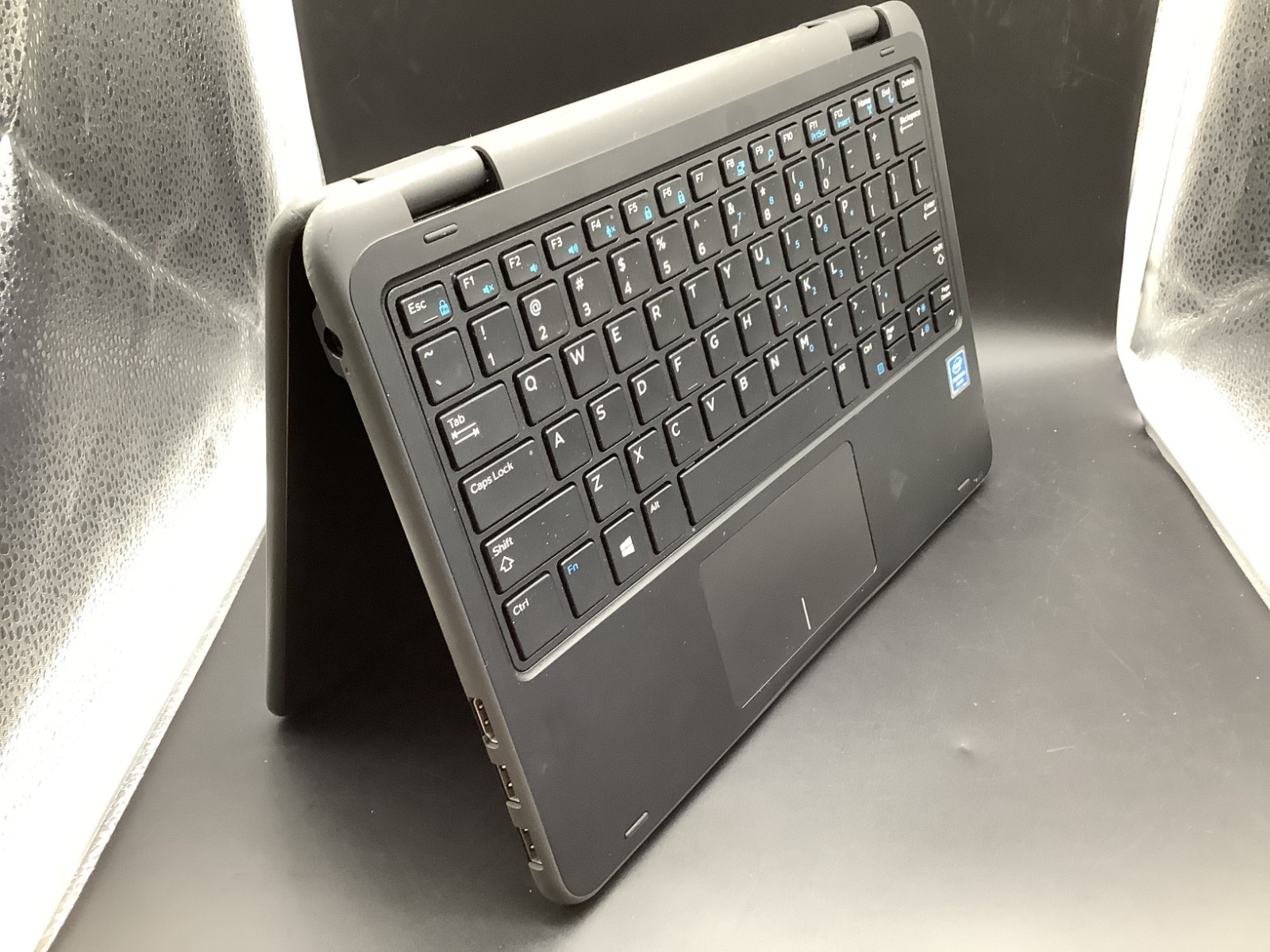 Dell Latitude 3190 2-in-1 Pentium Silver N5030 1.10GHz 4GB RAM 128GB SSD C Grade
